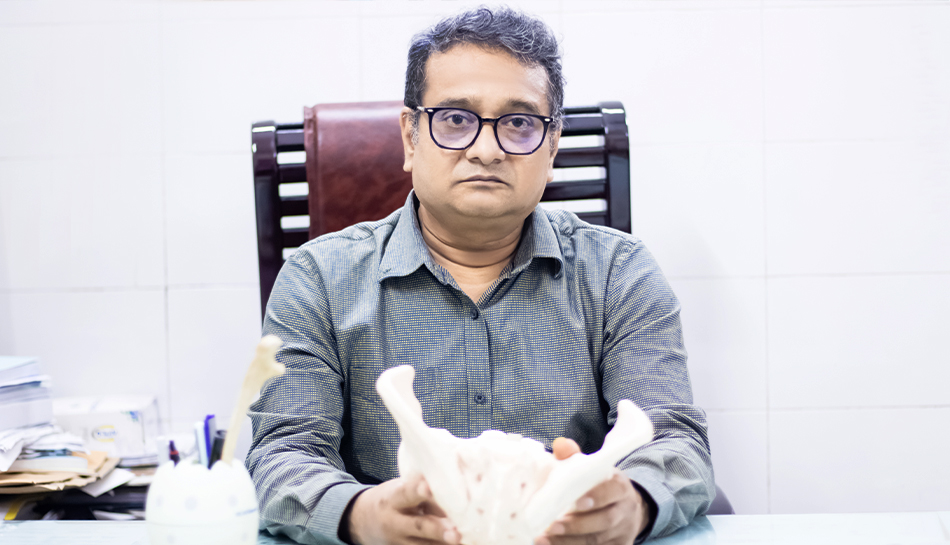 জটিল জয়েন্ট রিপ্লেসমেন্ট ও পেলভিক সার্জারিতে আন্তর্জাতিক মান